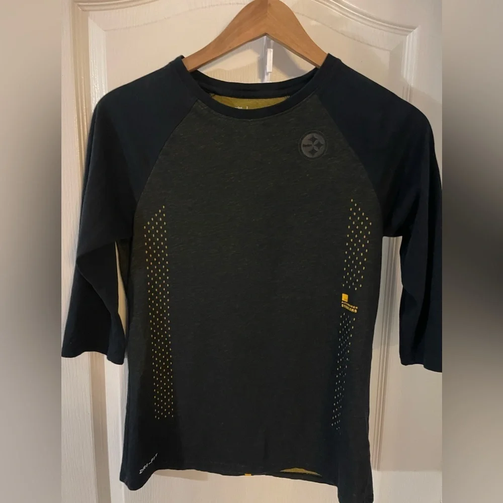 Nike Men's Black and Yellow Long Sleeve Shirt NFL Pittsburgh Steelers Football